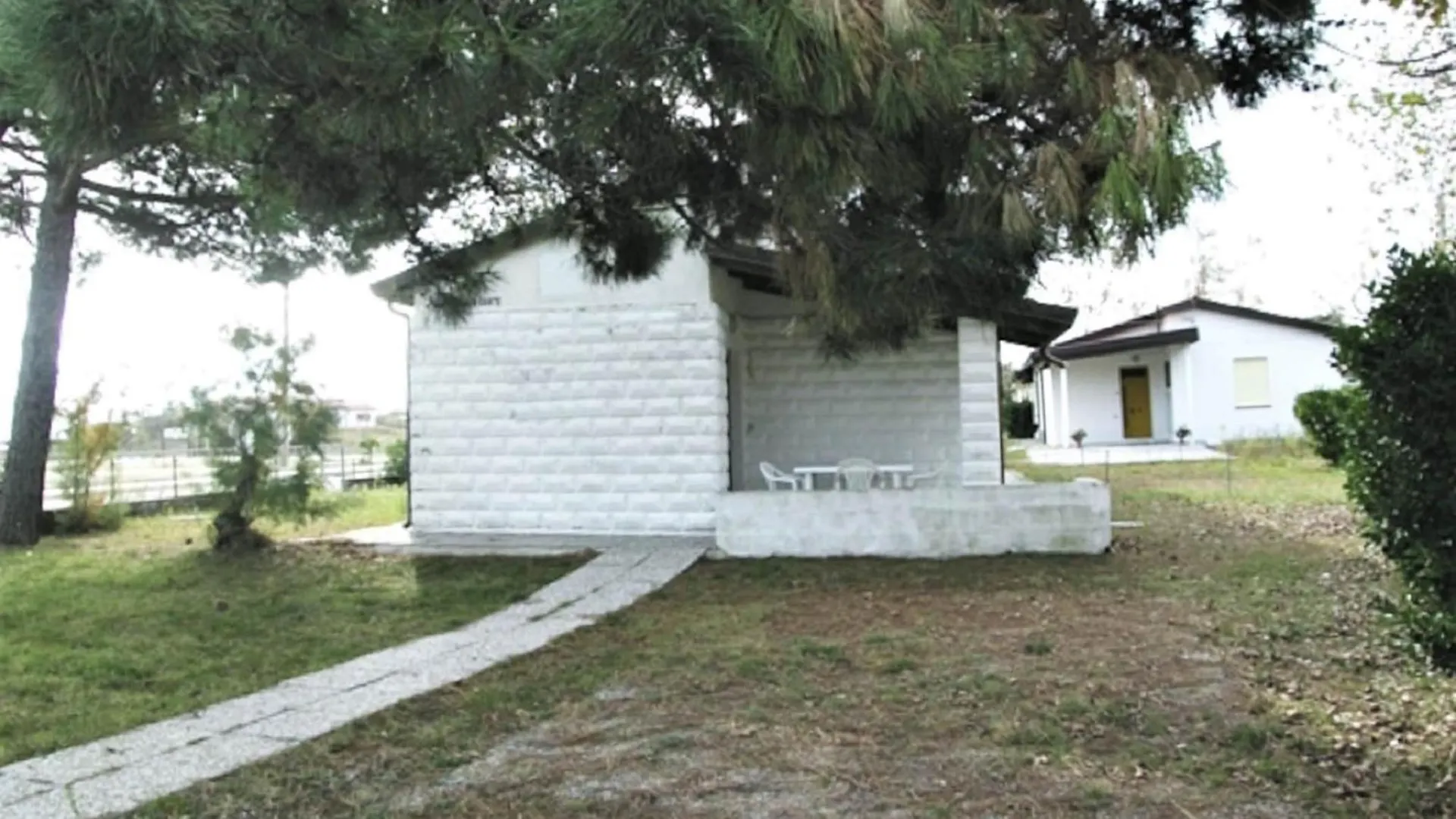 Lovely Holiday Home In Rosolina Mare With A Garden